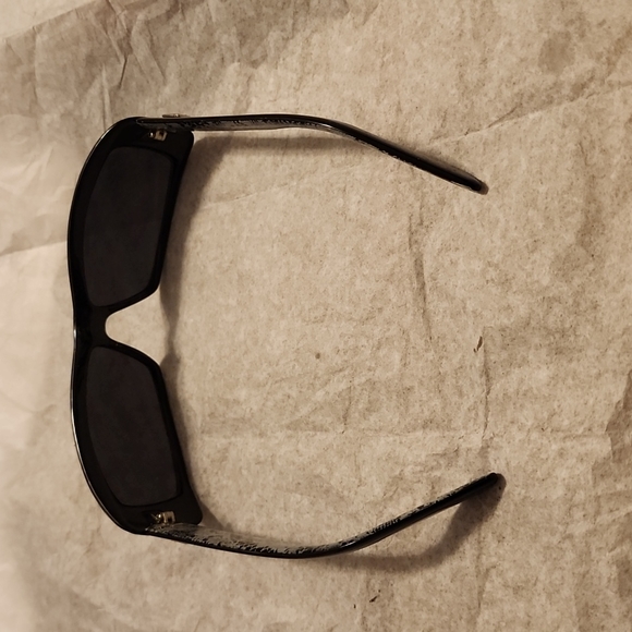 JLO SUNGLASSES - Picture 2 of 4